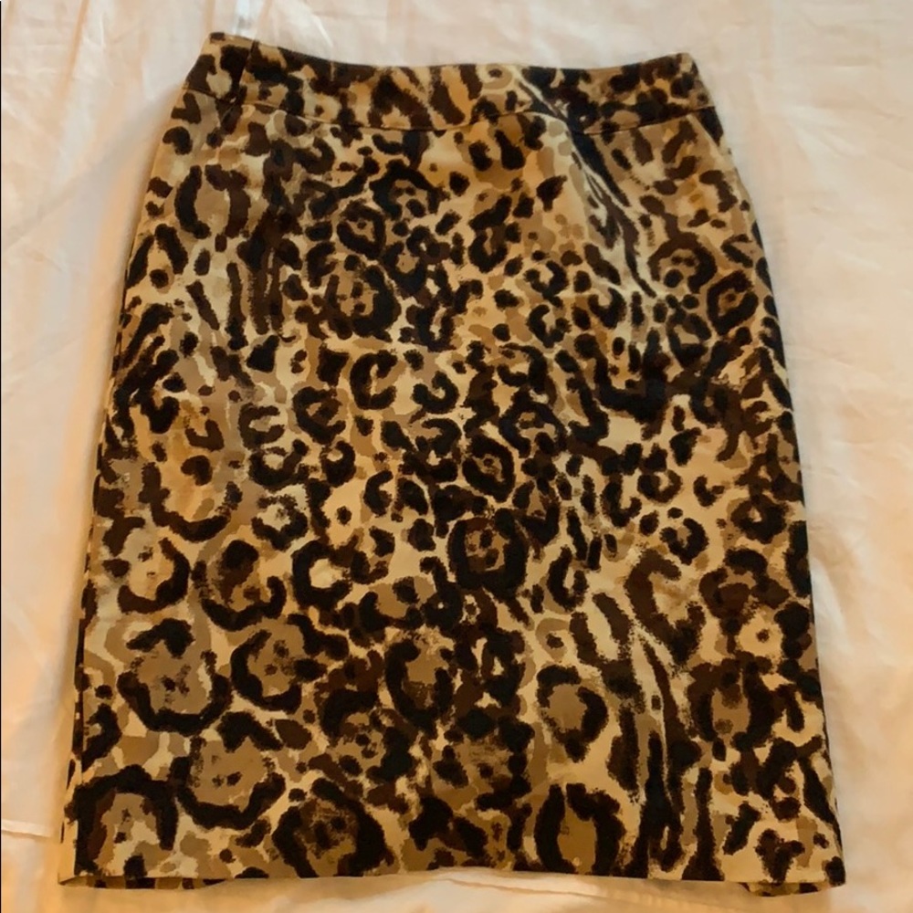 Leopard pencil skirt